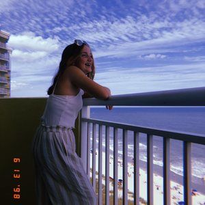 Meet your Posher, Allyson